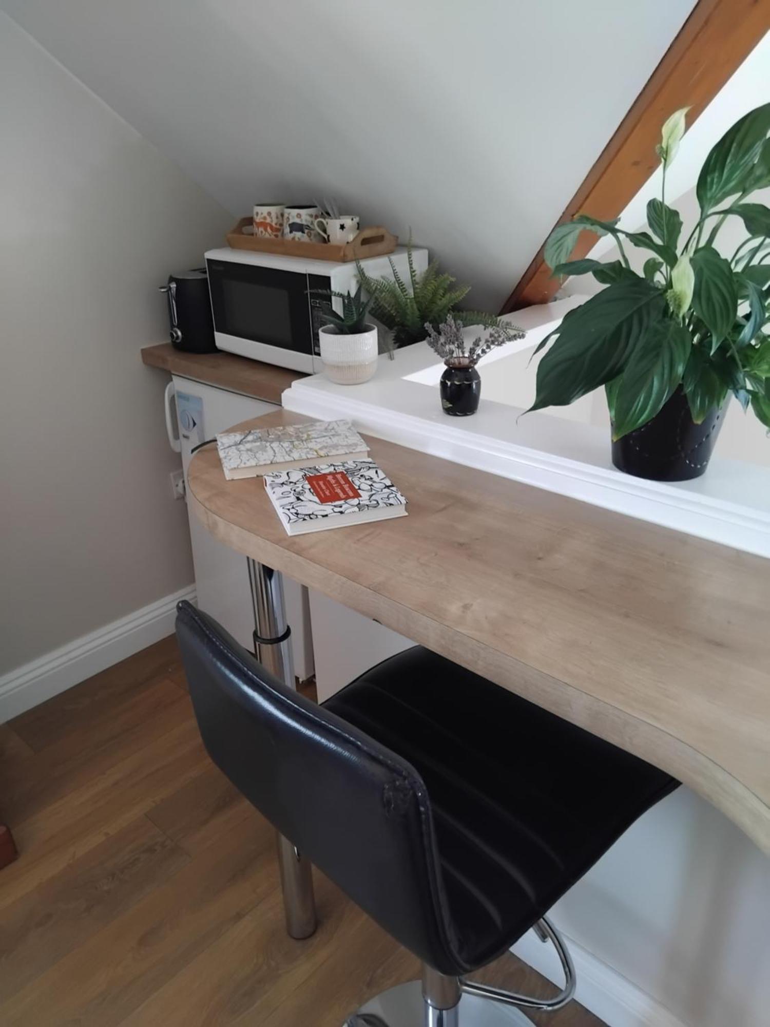 Post Office Row Apartment And Garden Crickhowell Extérieur photo